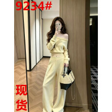 批发韩系穿搭一整套休闲运动套装女2026<b class='q'>秋</b>季新款斜肩卫衣阔腿裤两件套