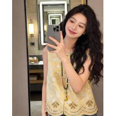 批发新中式重工轻熟钉珠刺绣马甲女2026年<b class='q'>春</b>黄色国风气质减龄坎肩外搭