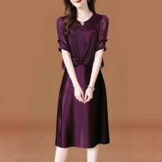批发喜婆婆婚宴<b class='q'>装</b>礼服平时穿冰丝绸面紫色连衣裙子女夏季2026新款妈妈