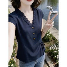 批发2026夏季网红新款<b class='q'>职业</b>通勤短袖女高级感轻奢V领蕾丝拼接显瘦<b class='q'>衬衫</b>