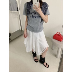 批发小碎花披巾~韩系清新字母印花两侧收皱小版短袖<b class='q'>T</b><b class='q'>恤</b>女夏季短款上衣