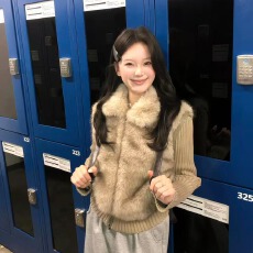 批发2026袖子可拆卸环保<b class='q'>皮草</b>拼接马甲女冬季毛绒两穿棉外套女