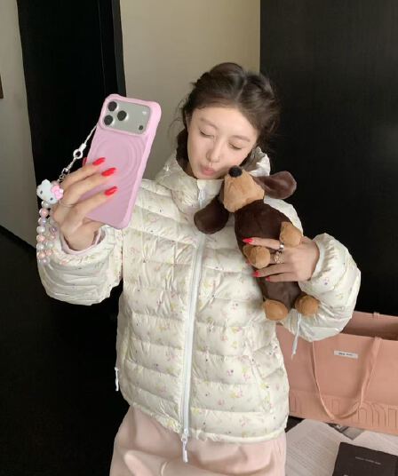 밤나무 코코아 한 여성 꽃무늬 따뜻한 따뜻한 패키지 겨울 제로 압력 센스 ins 갈비 살 후드 다운 재킷 여성 겨울 면 옷
