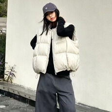 批发韩版马甲女短款背心秋冬新款2026宽松高级感小个子坎肩外穿