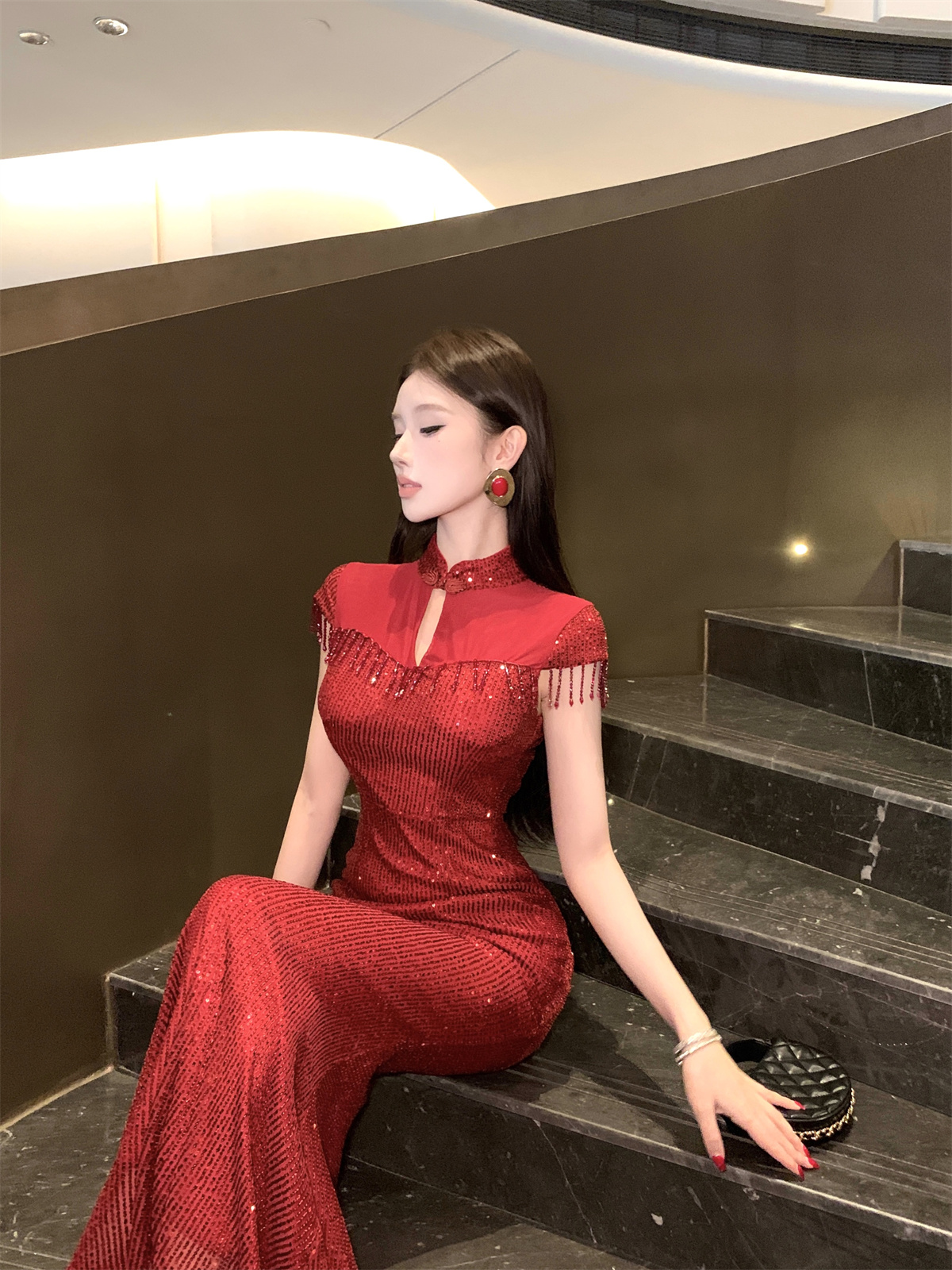 Photographed Stand-up Collar Cheongsam with Mesh and Sequin Embroidery, Flowing Fringe, Slimming Long Fish-Tail Dress Gown