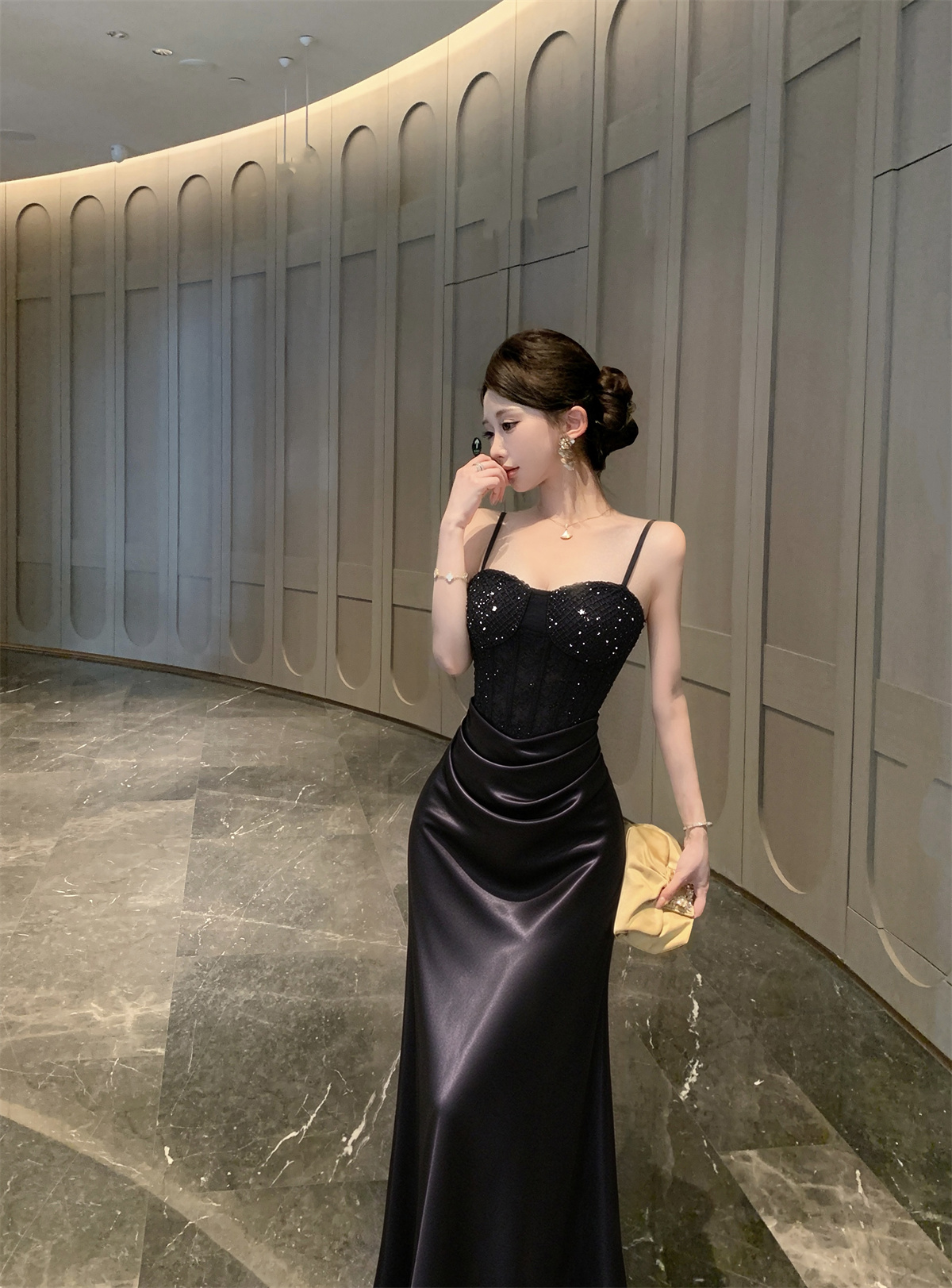 BY37231# 气质亮片蕾丝钉珠收腰显瘦吊带连衣长裙 服裝批發女裝批發服飾貨源