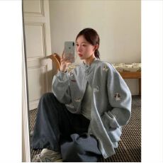 批发可爱小狗刺绣卫衣外套<b class='q'>女</b>款秋韩系别致宽松外搭开衫
