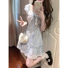 批发学院风蕾丝拼接<b class='q'>蓬蓬裙</b>女夏季新款小个子穿搭蝴蝶结短款碎花<b class='q'>连衣裙</b>