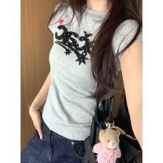 批发美式辣妹星星字母<b class='q'>t</b><b class='q'>恤</b>女夏季2026新款正肩短袖修身显瘦短款上衣ins