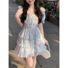 批发蓝色方领蕾丝边<b class='q'>连衣裙</b>夏季2026设计感重工碎花<b class='q'>蓬蓬裙</b>女孩度假短裙