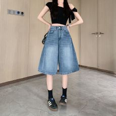 批发实拍实价~复古蓝<b class='q'>牛仔</b>五分裤女夏季设计感直筒宽松阔腿弯刀5分短裤