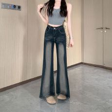 批发实拍实价~美式不贴腿微喇牛仔<b class='q'>裤</b>女夏季新款高腰遮胯<b class='q'>显瘦</b>喇叭<b class='q'>裤</b>子