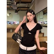 批发原版面料黑色V领假两件短袖t恤女修身韩系设计感显瘦上衣潮