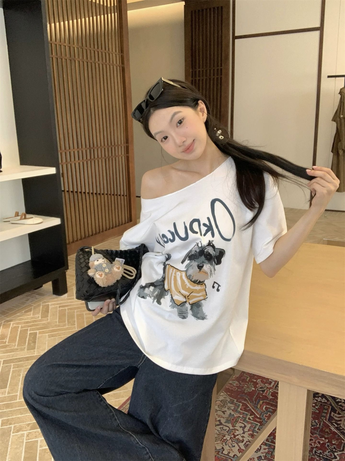 아메리칸 느긋한 강아지 프린트 비스듬한 어깨 루즈핏 반팔 티셔츠 여성 봄 여름 루즈핏 다용도 오프숄더 맨위