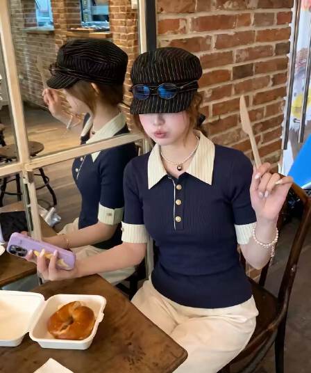 정가 POLO 칼라 배색 페이크 레이어드 긍정적 인 어깨 반팔 티셔츠 여성 여름 디자인 센스 작은 대중 몸매 가꾸기 슬림해 보이는 맨위