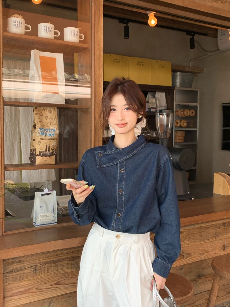 法式设计感正肩水洗牛仔衬衫女秋季小众别致叠穿长袖上衣 服裝批發女裝批發服飾貨源