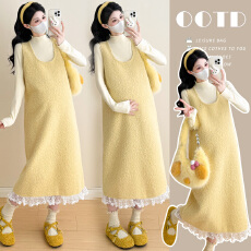 批发实拍新品~孕妇装秋冬款高品质孕妇<b class='q'>两件套</b><b class='q'>蕾丝</b>拼接羊羔绒背心裙