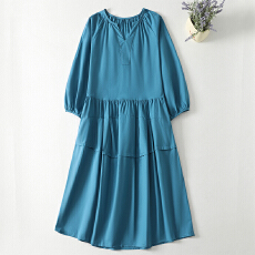 批发实拍2026春季新款蓝调简约中长款宽松拼接V领七分袖棉麻连衣裙 女