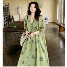 批发2026<b class='q'>夏</b>季新款复古印花中长款宽松系带收腰显瘦V领中袖纯棉连衣裙