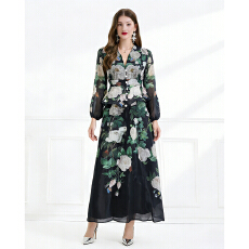 批发NATALIYA 2026春夏季成衣粉色花卉<b class='q'>印花</b>飘逸风格两件套荷叶边裙