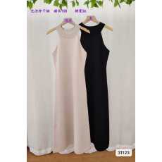 批发2025年秋冬韩版气质韩系慵懒法式气挂脖针织收腰显瘦<b class='q'>无袖</b><b class='q'>连衣裙</b>