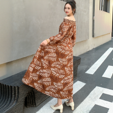 批发夏季旅游碎花波西米亚<b class='q'>长裙</b>一字肩沙滩裙胖女孩宽松大码棉绸<b class='q'>连衣裙</b>