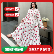 批发跨境秋季新款波西米亚人棉绸碎花长袖连衣裙旅游度假优雅<b class='q'>长裙</b>外贸