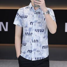 批发微弹冰丝夏季短袖<b class='q'>衬衫</b>男士韩版修身痞帅气ins潮牌休闲薄款男<b class='q'>衬衣</b>