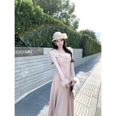 批发实拍实价“雪绒莓莓”千金气质蕾丝花边驼鸟毛针织显瘦<b class='q'>连衣裙</b>