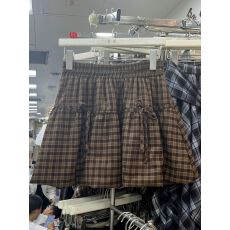 批发小个子格子花苞短裙2025春秋新款复古显瘦百搭系带半身裙女