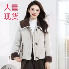 批发2025新款<b class='q'>妈妈</b>装棉服女短款小个子加厚保暖<b class='q'>棉衣</b>外套时尚洋气棉袄潮