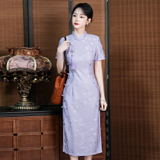 批发实拍2026夏新款紫色送考国风中式长款<b class='q'>改良</b><b class='q'>旗袍</b>连衣裙复古修身短袖
