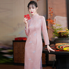 批发实拍2026新款长袖新中式改良连衣裙<b class='q'>敬酒</b><b class='q'>服</b><b class='q'>新娘</b>订婚礼<b class='q'>服</b>日常百搭秋
