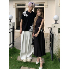 批发实拍情侣装新中式复古显瘦氛围感镂空花朵拼接法式<b class='q'>连衣裙</b>男T恤