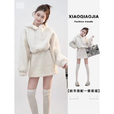 批发韩版白色软糯连帽卫衣上衣时尚套装<b class='q'>女</b>冬季高腰半身裙羊羔毛两件套
