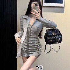 批发法式温柔纯欲风<b class='q'>粉色</b>半开纽扣<b class='q'>连衣裙</b>女秋冬性感辣妹修身显瘦包臀裙