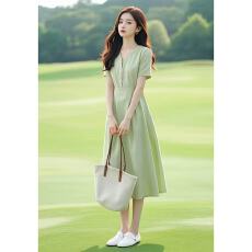批发大气得体小个子显高裙子女夏季新款淑女穿搭绿色v领<b class='q'>棉麻</b>连衣裙女