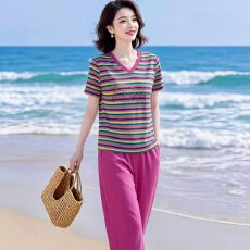 批发夏季字母烫钻V领条纹上衣＋百搭裤子套<b class='q'>装</b>