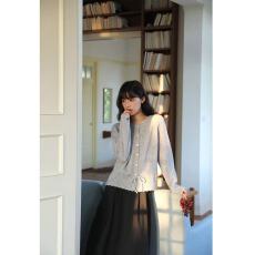 批发樱花吹雪/下摆古典系带法式<b class='q'>镂空</b> 针织<b class='q'>开衫</b>秋冬女白色毛衣好看上衣