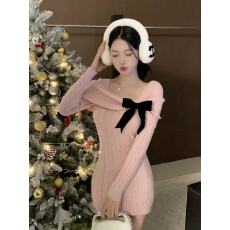 批发新年红色一字肩蝴蝶结麻花毛衣裙女秋冬季<b class='q'>修身</b>打底针织连衣短裙子