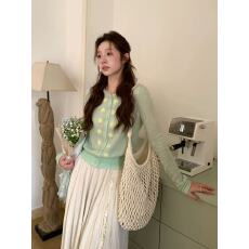 批发Even一雯跃春芽韩系高智法式清新薄<b class='q'>毛衣</b><b class='q'>手工</b>刺绣初春针织开衫