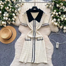 批发法式甜辣风撞色大翻领针织裙收腰显瘦气质包臀短裙女2026<b class='q'>春</b>夏新款