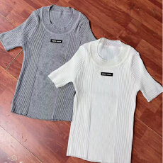 批发LYM STudio 轻熟法式风字母贴布圆领镂空花边短袖针织衫显瘦上衣