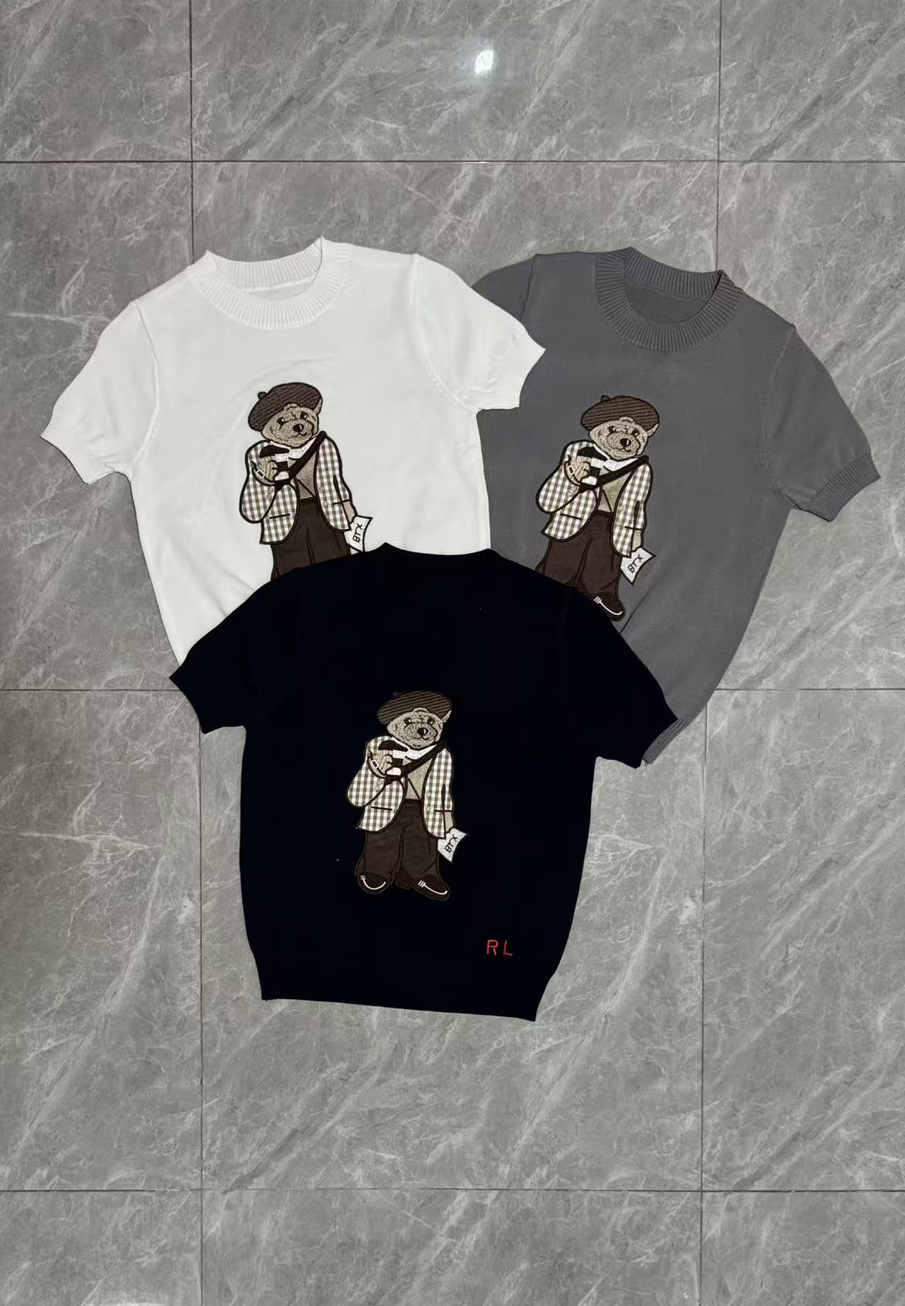 주간 실크 아마 얼음 실크 니트 스웨터 여성 여름 얇은 스타일 배트윙 소매 한국 스타일 다용도 외국 가스 만화 자수 티셔츠 맨위