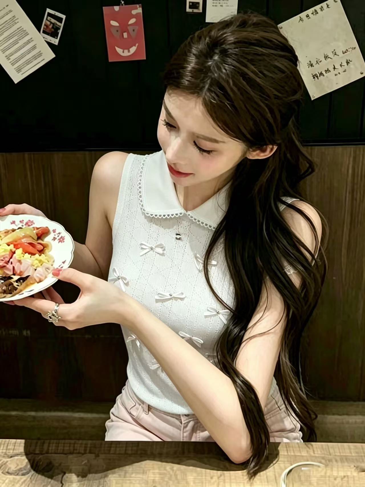 liheyu 한 부서 바람 베이비 칼라 홀로우 아웃 전신 작은 나비 매듭 티셔츠 여성 여름 몸매 가꾸기 쇼트 스타일 민소매 조끼
