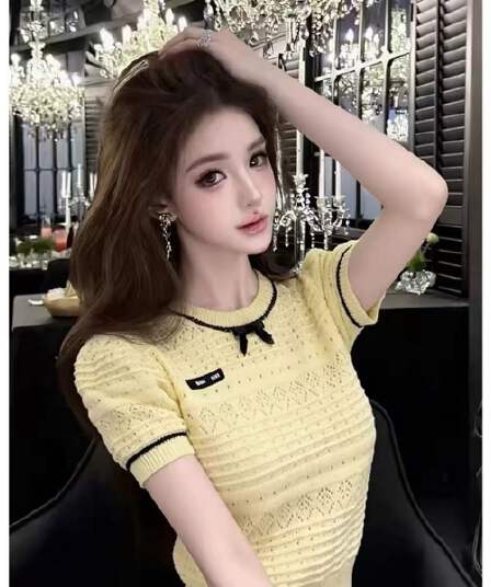 2026 여름 황색 홀로우 아웃 자수 니트 스웨터 여성 프랑스식 작은 샤넬 스타일 배색 측면 나비 매듭 품격 맨위 여성