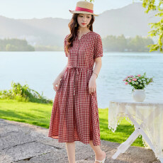 批发棉麻<b class='q'>连衣裙</b>2026夏季新款巨好看长裙法式小资穿搭气质格子连身裙子