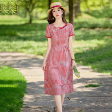 批发淑女风格纹<b class='q'>连衣裙</b>女2026夏季新款收腰显瘦中长裙复古红白格纹裙子