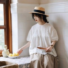 批发文艺女装森系上衣女复古娃娃衫日系刺绣花边衬衫夏甜美可爱