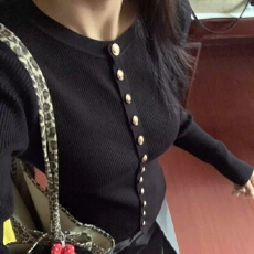 黑色正肩气质内搭长袖针织开衫上衣女春季短款休闲百搭毛衣打底衫